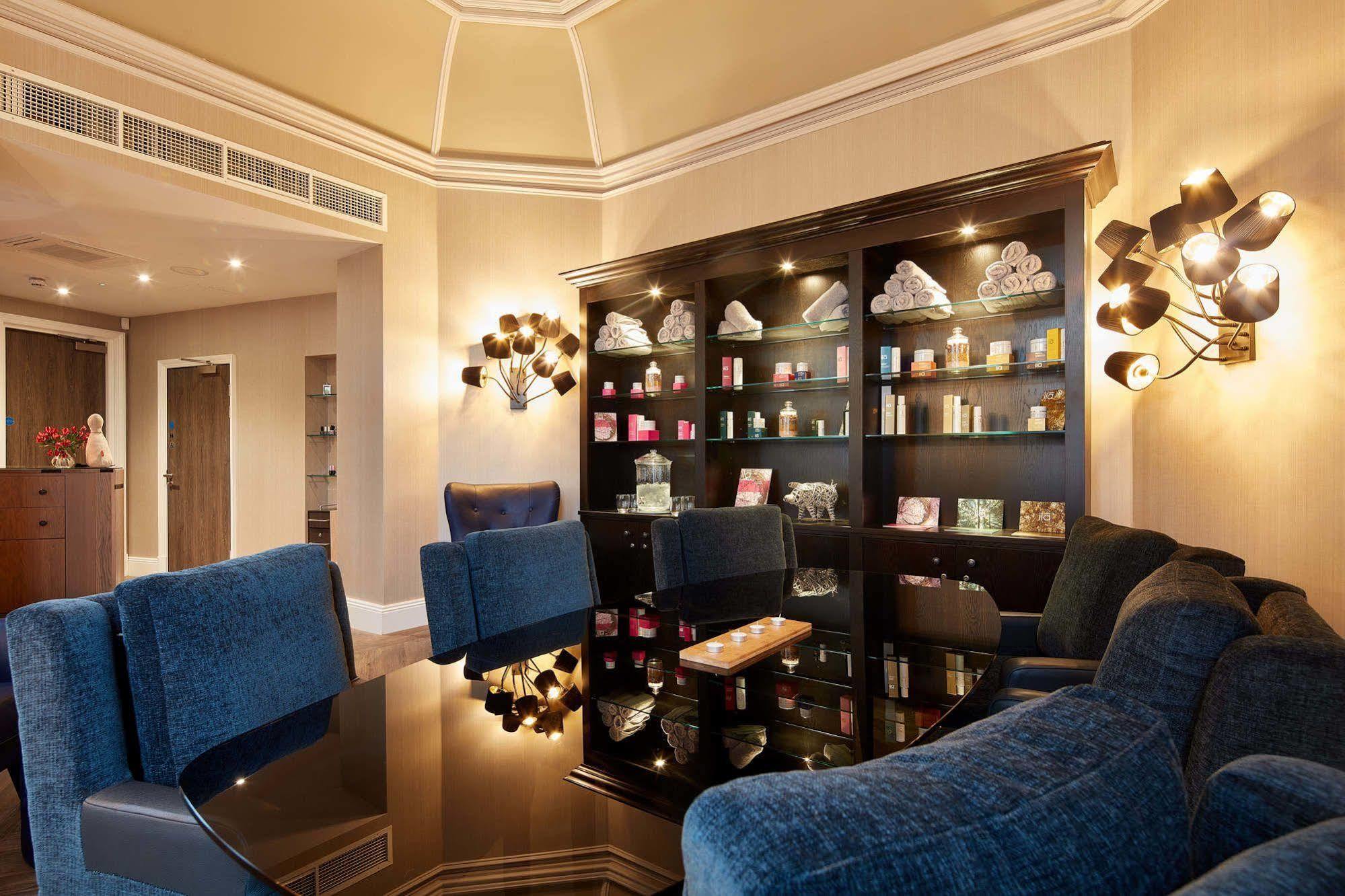 Oddfellows On The Park Cheadle  Exterior foto The Spa at The Dorchester