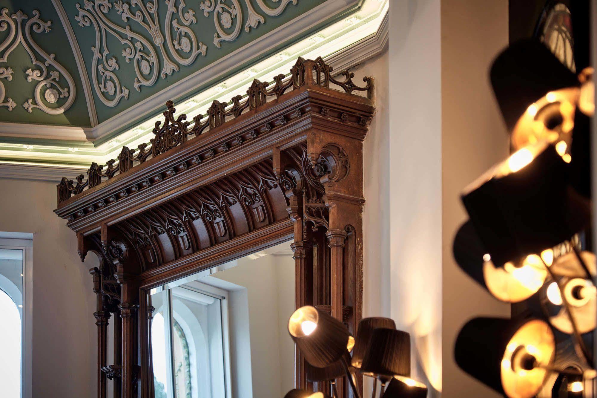 Oddfellows On The Park Cheadle  Exterior foto The interior of the hotel