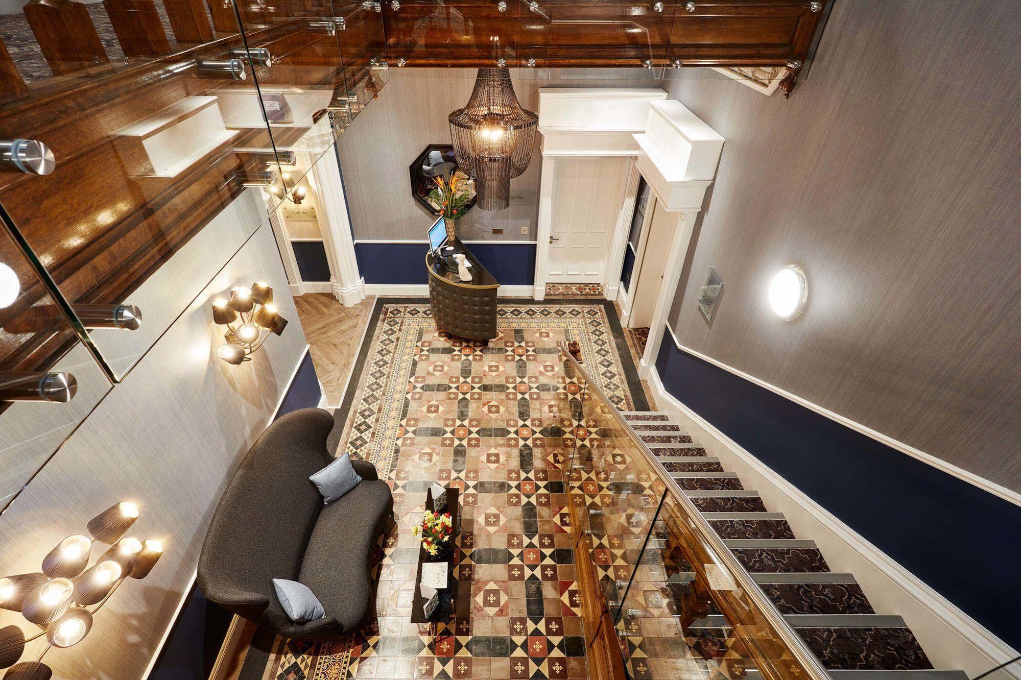 Oddfellows On The Park Cheadle  Exterior foto Interior of the hotel