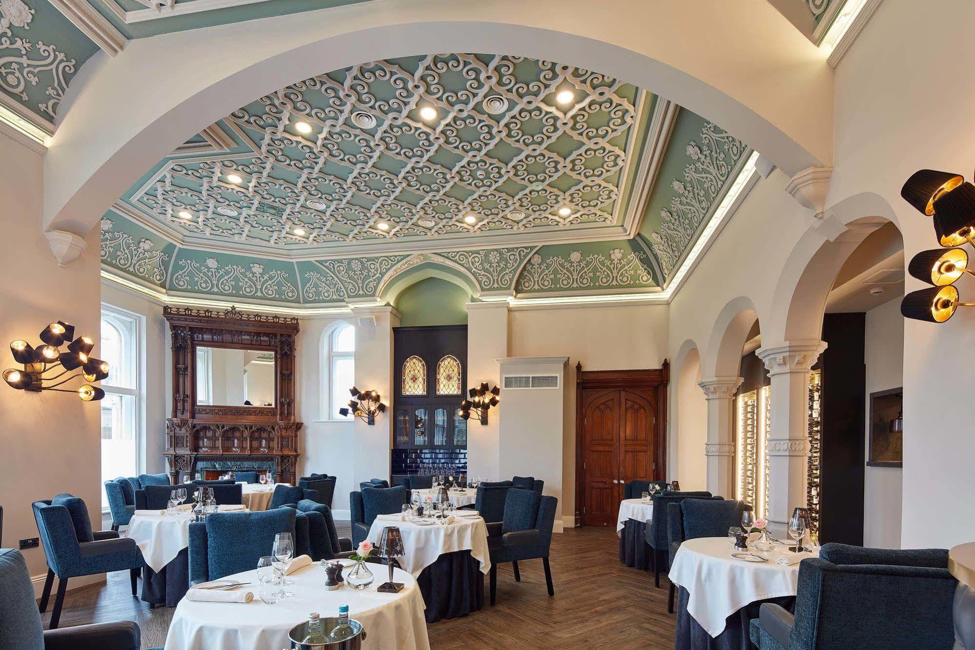 Oddfellows On The Park Cheadle  Exterior foto The interior of the restaurant